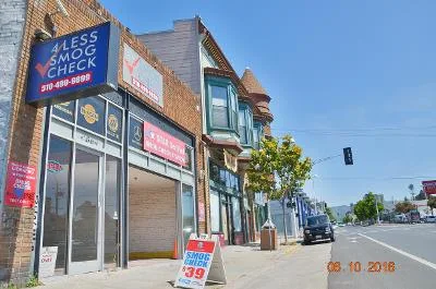 4 Less Smog Check Station Oakland storefront