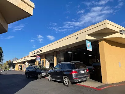 RB Smog Check and Star Station storefront